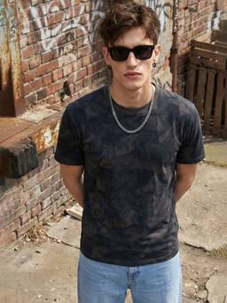 max - Urb_N Grey Men Printed T-Shirt