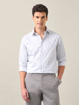U.S. POLO ASSN. - Men Striped Tailored Fit Cotton Shirt