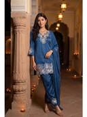 Blue color option, Currently selected
