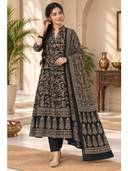 Black color option, Sold out, Currently selected
