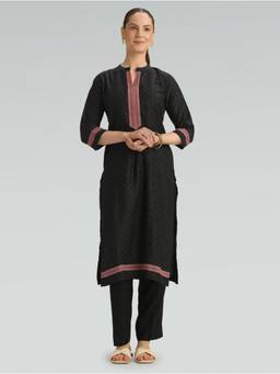 Women Plus - Black Printed Viscose Silk Kurta