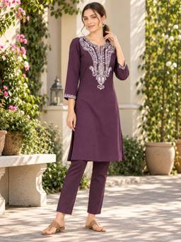 Nayam by lakshita - Women Purple Embroidered Straight Kurta with Pant