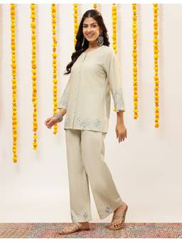 Vbuyz - Off White Embroidered Cotton Co-ord Set