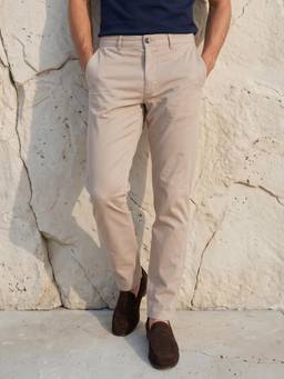 Reid & Taylor - Men Solid Pure Cotton Regular Fit Casual Trousers