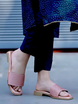 Shoetopia - Women Embellished Peach Flats