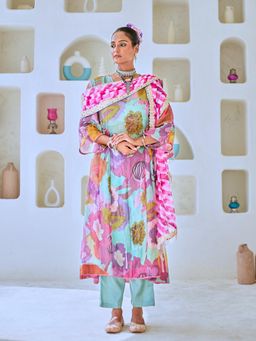 Myaara - Aqua Blue Floral Embellished Tissue Kurta with Pant Leheriya Dupatta (Set of 4)