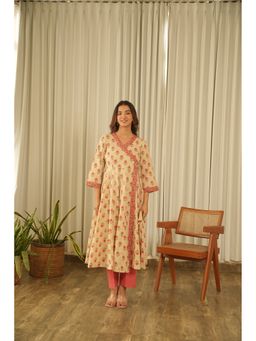 ONEWE INDIA - Beige Floral Angrakha Screen Print Angarkha Kurta with Pant and Dupatta