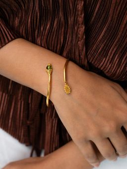Shaya by CaratLane - Parodia Bloom Green Bracelet in Gold Plated 925 Silver