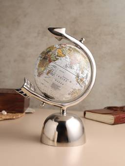 De Maison Decor - Asteron Arrow Globe