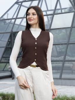 Mafadeny - Women Solid Knit V-Neck Sleeveless Brown Top