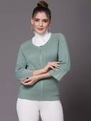 Green color option, Sold out, Currently selected