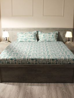 House of Owlet - Green Abstract 400TC Super King Bedsheet with 2 Pillow Covers