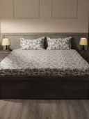 Grey color option, Currently selected