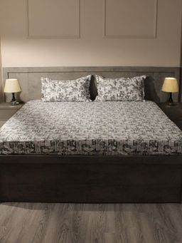 House of Owlet - Grey Abstract 400TC Super King Bedsheet with 2 Pillow Covers