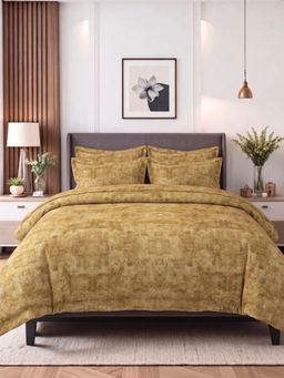 the White Moss - Sand Brown 250TC Spindle King Bedsheet With 2 Pillow Covers