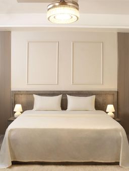 House of Owlet - Ivory Solid 400TC Super King Bedsheet with 2 Pillow Covers