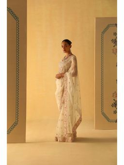 Sheetal Batra - Maliha Daisy Ivory Predraped Saree With Blouse
