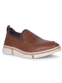 Hush Puppies - Men Brown Walking Shoes