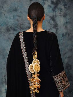 Ruby Raang Studio - Pearl Work and Gota Pati Parandi