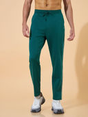 Green color option, Sold out, Currently selected