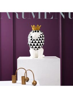 The Artment - Lioncrest Artistry in Resin White