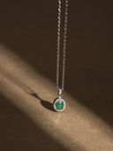 Green color option, Sold out, Currently selected