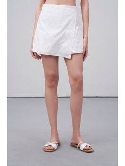 SAVA - Eyelet Embroidery White Skort