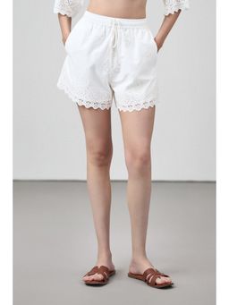 SAVA - Broidery Anglaise Elasticated Waist White Shorts