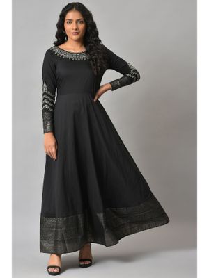 The Black Embroidered Maxi Dress | Floral Embroidered Maxi with Pockets