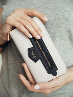 Inc.5 - Women White Textured Wallet