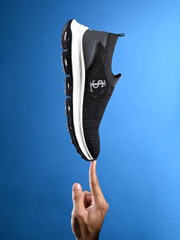 Louis Stitch - Mens Black and Grey Aethleisure Fly Knit Sneakers