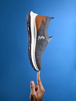 Louis Stitch - Mens Grey and Tan Athleisure Fly knit Sneakers