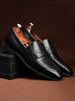 Louis Stitch - Men Black Formal Loafers