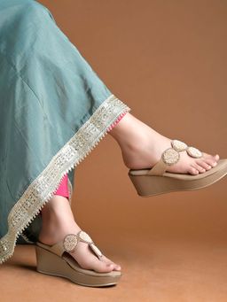 Shoetopia - Golden Elegant Beaded Wedges