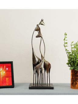 Vedas - F-Giraffe Table Decor