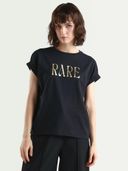 Black color option, Currently selected