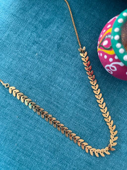 Digital Dress Room - Leaf Design Chain Short Necklace