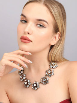 Sohi - Flora Necklace