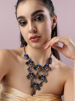 Sohi - Trinity Drop Necklace