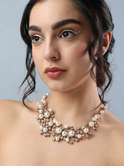 Sohi Clustered Pearl Necklace