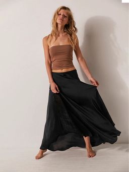 Outzidr - Black Lace Detail Flared Skirt