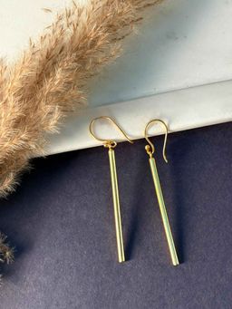 Niska - Gold-Plated Western Drop Earrings