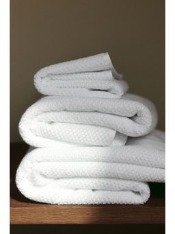 H&M - White Cotton Terry Bath Sheet