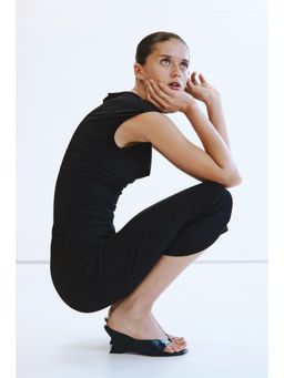 H&M - Women Black Cap-Sleeved Dress