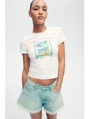 White color option, Currently selected