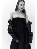 Black color option, Currently selected