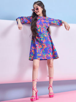 Stylo Bug - Girls Blue Flower Printed Round Neck Dress