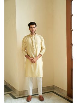 CONTRAST BY PARTH - Yellow Dawn Kurta with Pant (Set of 2)