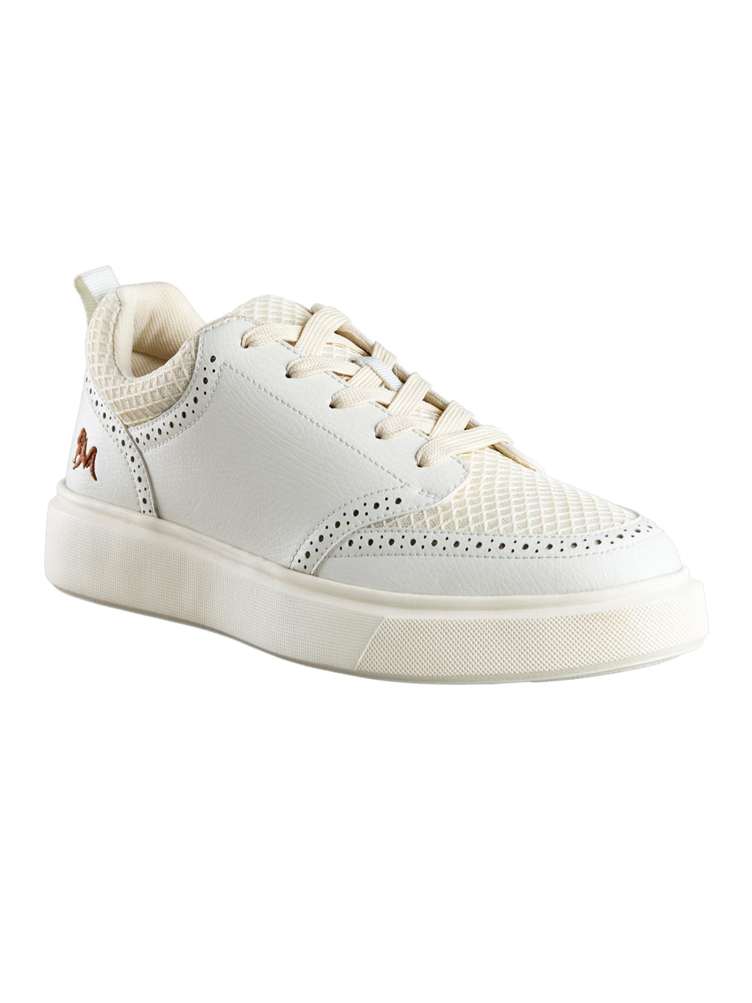 Neeman's Off White Pure Motion Sneakers