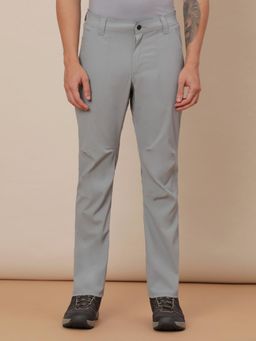 Wrangler - Men Grey Solid Straight Fit Casual Trouser